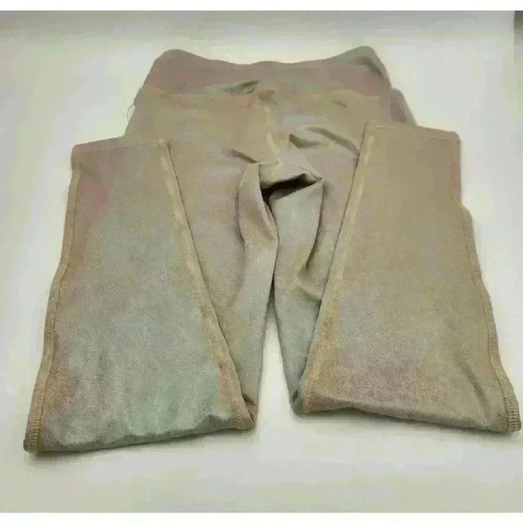 NWT Mono B Activewear Iridescent Leggings Size S Stitching Detail Machine Wash - Picture 2 of 6